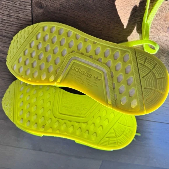 Adidas Shoes NMD R1 Solar Yellow - Picture 4 of 6
